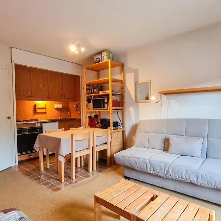 Avec Balcon Sud, Casier à Et Proche Des Pistes - Fr-1-425-203 Appartamento Arâches