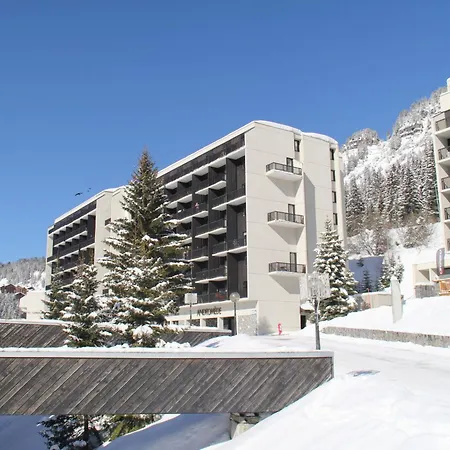 Confortable, Balcon Sud, Proche Pistes, Casier A Apartment Araches-la-Frasse
